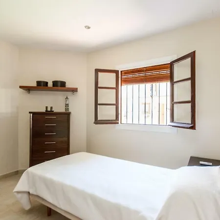 Cubo's Apartamento Elviria 40 Apartment